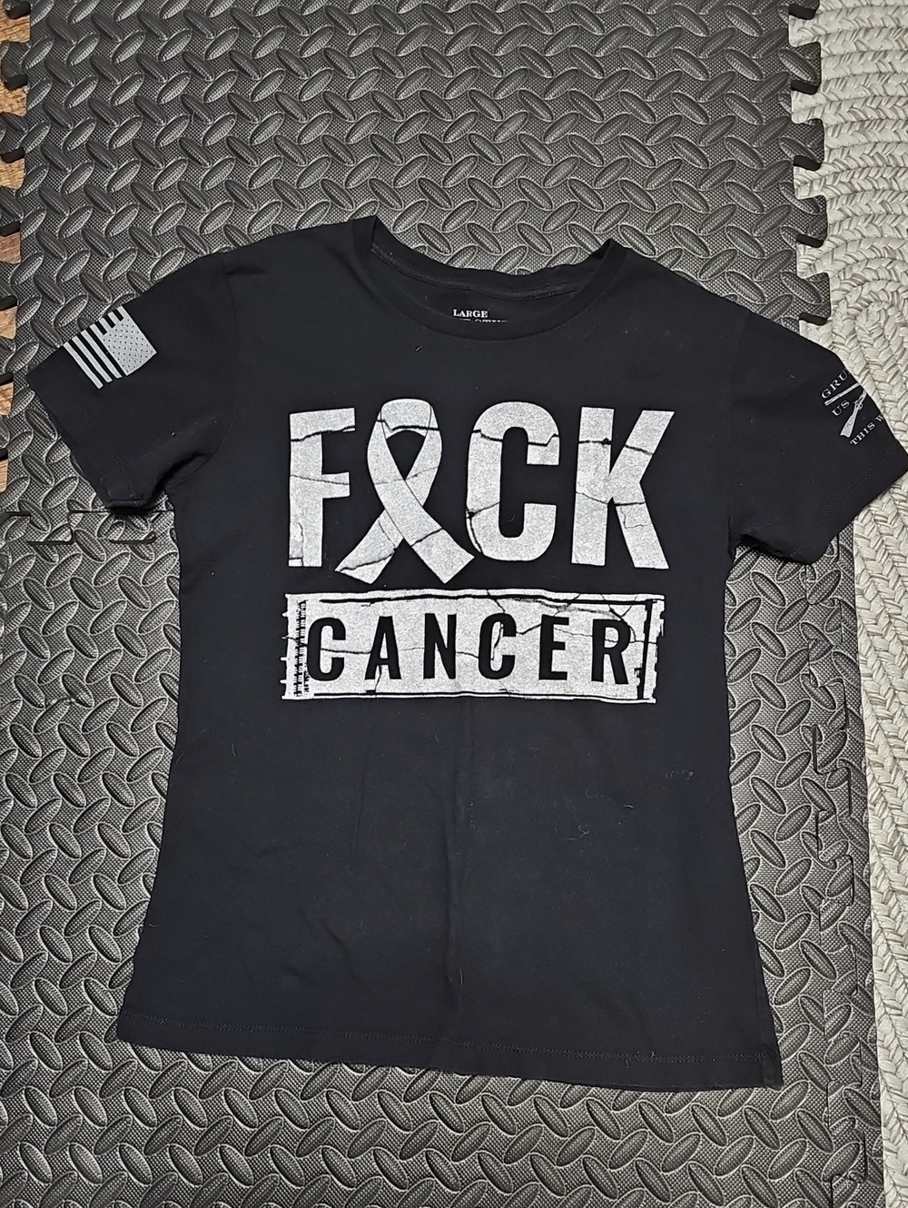 Grunt Style Black “F*CK Cancer” Graphic Tee Women’s M Patriotic Military Style